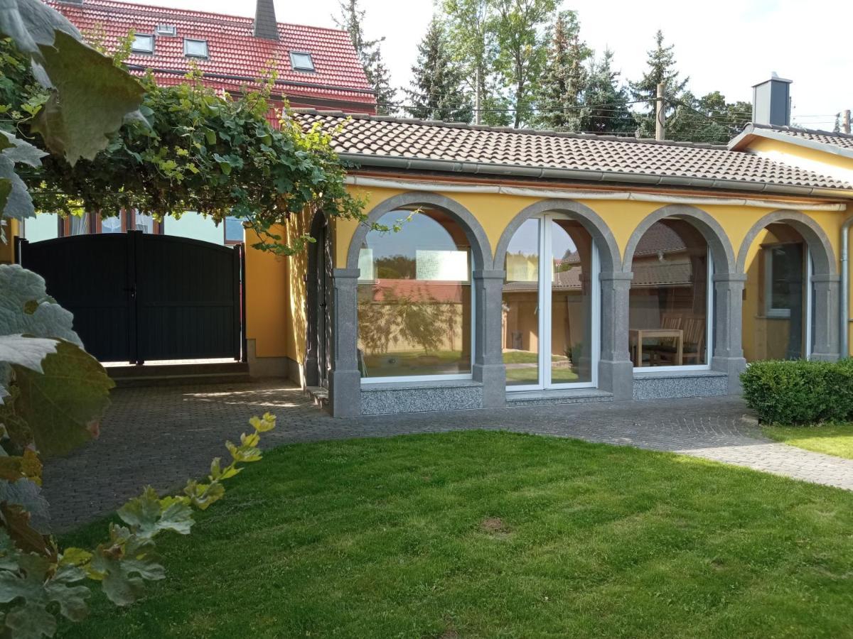 Haus Toskana, Kleines Ferienhaus Im Toskanagarten Бад-Зульца Экстерьер фото